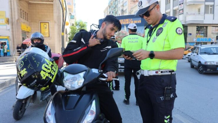 Elazığ’da motosiklet sürücülerine denetim