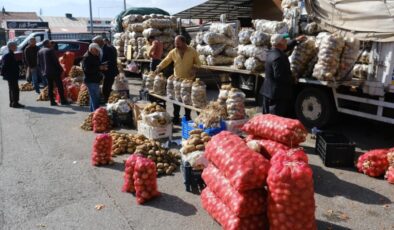 Erzincan’da kışlık patates ve soğan stoku başladı