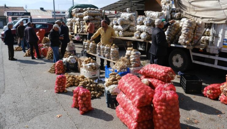 Erzincan’da kışlık patates ve soğan stoku başladı