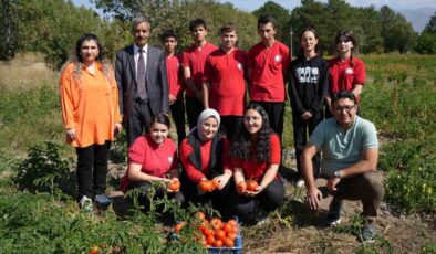 Erzincan’da meslek lisesi öğrencileri hem öğreniyor hem de kazanıyorlar