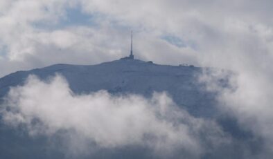 Erzurum Palandöken’in zirvesi beyaza büründü