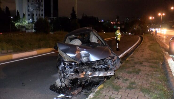 İstanbul’da hız yapan otomobil yan yola uçtu