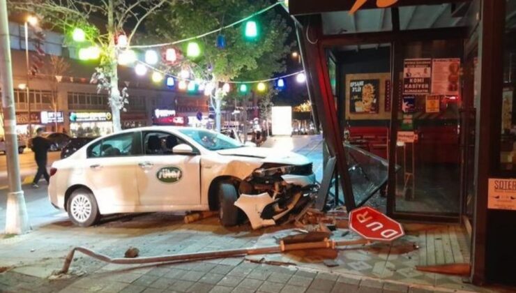 İstanbul’da polisten kaçan alkollü sürücü restorana daldı