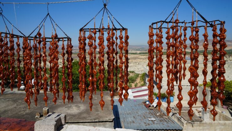 Kilis’in yöresel tatlısı cevizli sucuk için kollar sıvandı