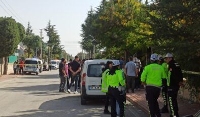 Konya’da ihbara gelen polisi bıçakladı