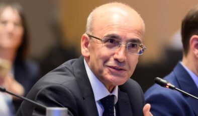 Mehmet Şimşek: Cari açığın milli gelire oranı yüzde 1’in altına geriledi