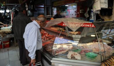 Adana’da et aldıkları kasapları zehirlendik diyip dolandırdılar