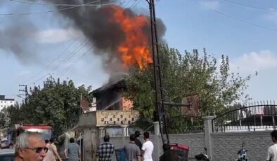 Adana’da evini ateşe veren uyuşturucu bağımlısı genç gözaltına alındı