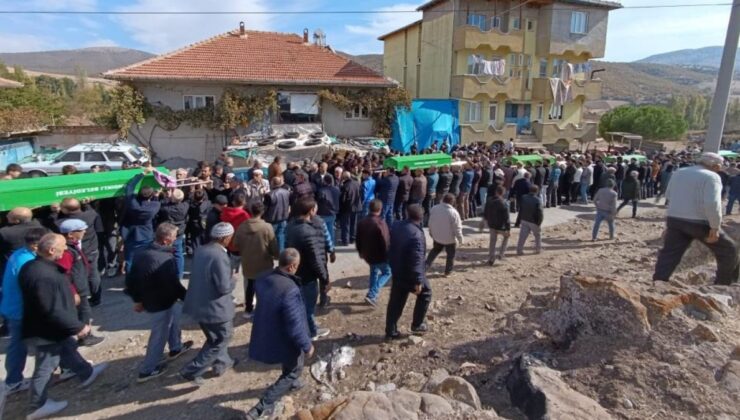 Afyonkarahisar’da 1 köyden aynı gün 5 cenaze çıktı