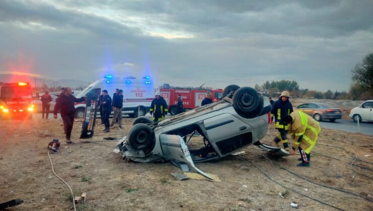 Afyonkarahisar’da cezaevindeki kocasını ziyaret eden kadın dönüş yolunda kazada öldü