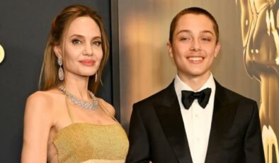 Angelina Jolie’nin oğlu Knox Jolie-Pitt annesiyle davete katıldı! Son hali gündem oldu