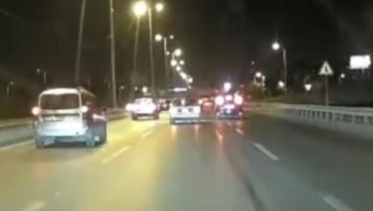 Ankara’da makas atan otomobil motosiklete çarptı: 2 yaralı