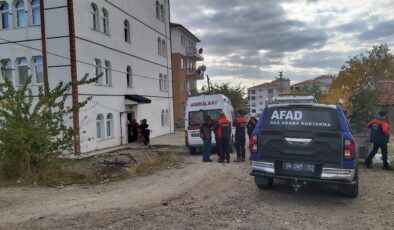 Ankara’da yangına müdahale eden itfaiye ve sağlık personeline saldırı