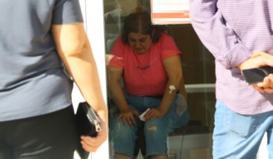 Antalya’da ATM’ye para yatıran kadına kapkaç