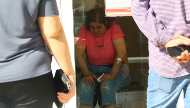 Antalya’da ATM’ye para yatıran kadına kapkaç