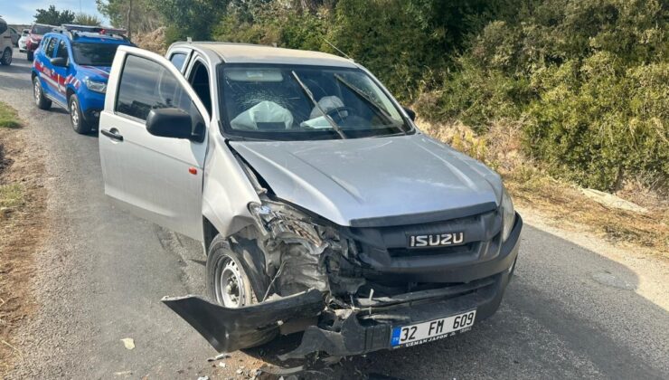 Antalya’da trafik kazası: 3 yaralı