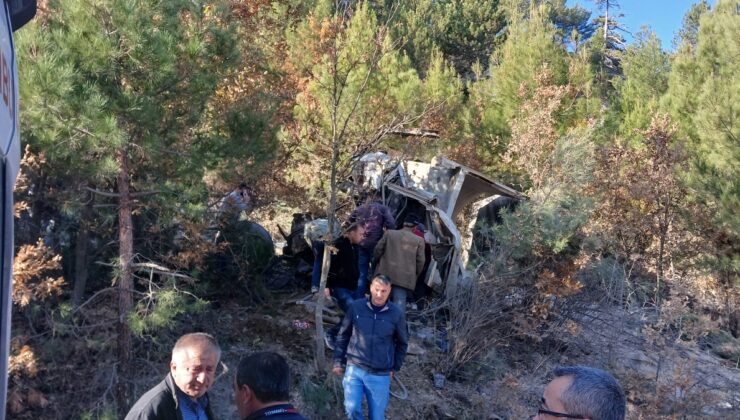 Burdur’da freni patlayan kamyon şarampole uçtu: 1 ağır yaralı