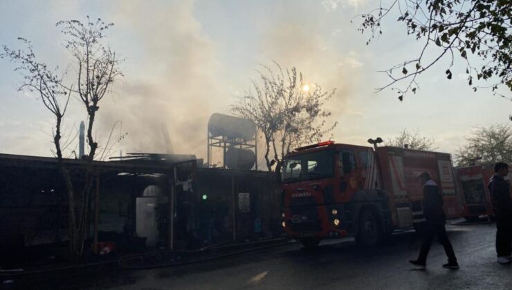 Diyarbakır’da bir kafe alevlere teslim oldu