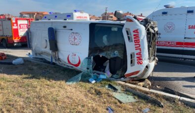 Edirne’de ambulans kaza yaptı: 7 yaralı