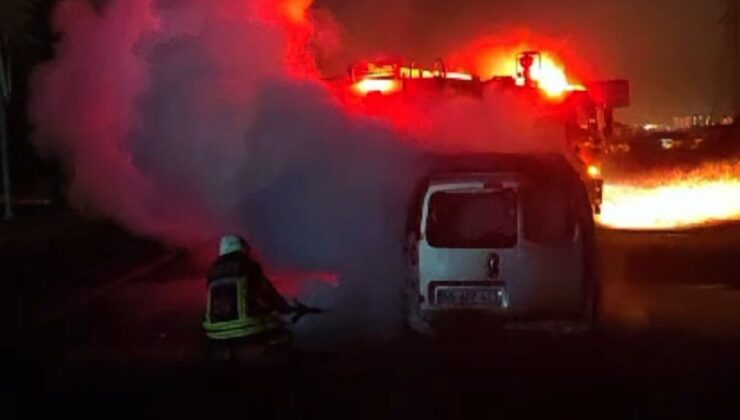 Elazığ’da seyir halindeki otomobil alev alev yandı