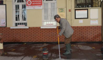 Eskişehir’de ömrünü hapishanede geçiren yaşlı adam huzuru cami de buldu