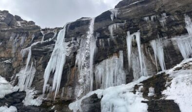 Hakkari Orşe Vadisi’nden seyrine doyulmaz manzaralar