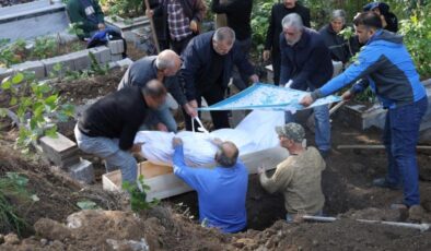 Hatay’da ağaca bağladığı hamile eşini ve çocuklarını katletti