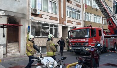 İstanbul’da 3 katlı binada yangın: 5 kişi mahsur kaldı