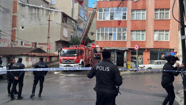 İstanbul’da çıkan yangın sonrası daire kullanılamaz hale geldi