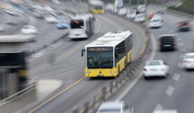 İstanbul’da İETT otobüsünde yangın çıktı