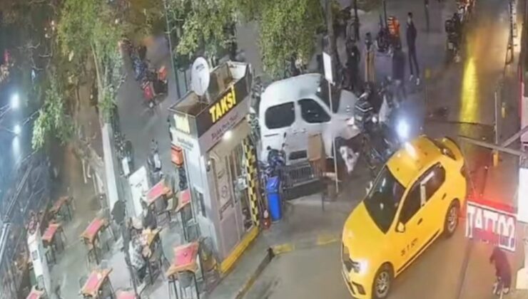 İzmir’de polisten kaçan sürücü, motosikletleri ezdi