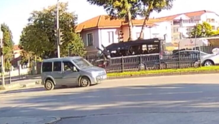 Sakarya’da yaya geçidinden geçen kız çocuğuna hafif ticari araç çarptı