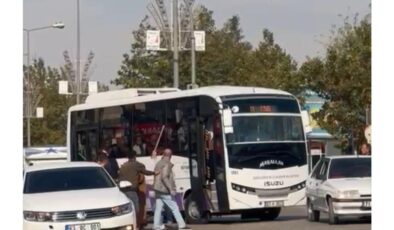 Şanlıurfa’da yolcu minibüsünün şoförüne saldırı