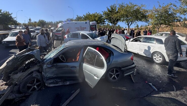 Şanlıurfa’da zincirleme trafik kazası: 7 yaralı