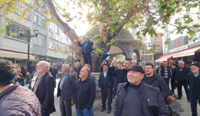 Tokat’ta mahallelinin akbaba görüntüleme yarışı