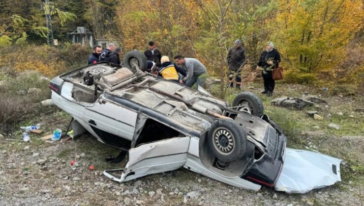 Zonguldak’ta alışverişten dönen yaşlı çift kaza yaptı: Takla attılar