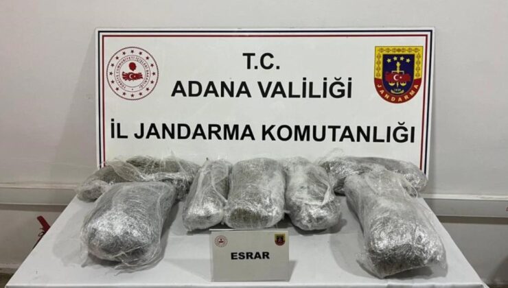 Adana’da otomobilden uyuşturucu çıktı