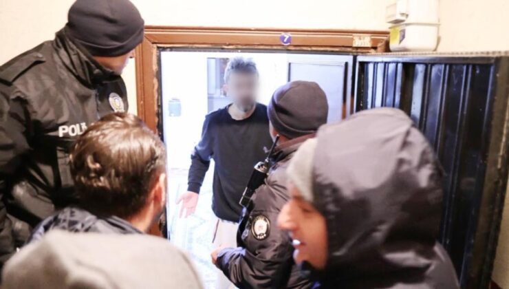 Aksaray’da hayatından şüphe edilen adamın polislere tepkisi