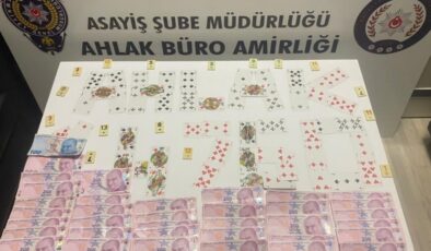 Antalya’da kumar operasyonu: 85 kişi yakalandı