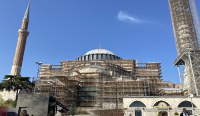 Ayasofya’da restorasyon: Niteliksiz sıvalardan arındırılacak