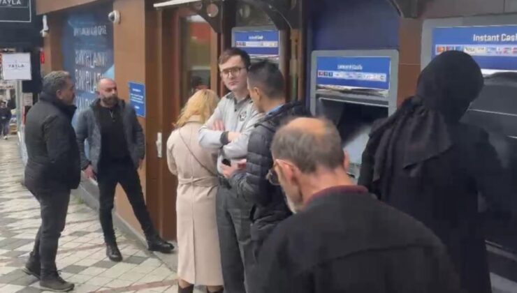 Bartın’da polis, vatandaşı 100 bin TL dolandırılmaktan kurtardı