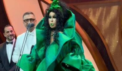 Bülent Ersoy’dan marula benzetilen kıyafetini eleştirenlere cevap verdi! “Benim fiyatımı artırıyorsunuz