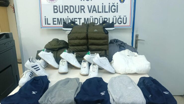 Burdur’da pazar tezgahından kıyafet ve ayakkabı çalan 2 şüpheli tutuklandı