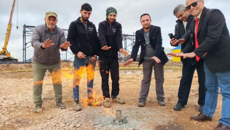 Bursa’da zemin etüdü yapan işçiler tesadüfen doğalgaz buldu