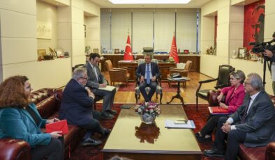 CHP Genel Başkanı Özel, AP Türkiye Raportörü Amor ile görüştü