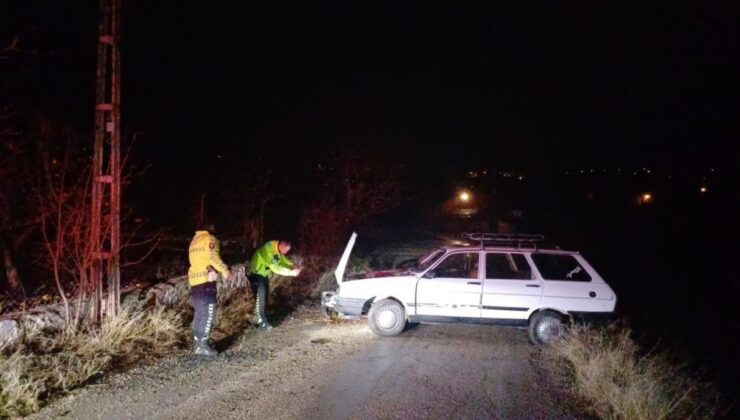 Çorum’da kaza yapan alkollü sürücü aracını bırakıp hastaneye gitti