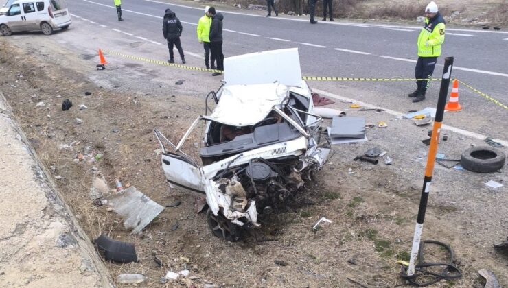 Elazığ’da otomobil duvara çarptı: 1 ölü