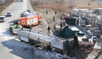 Eskişehir’de iki tır çarpıştı: 1 ölü, 1 yaralı