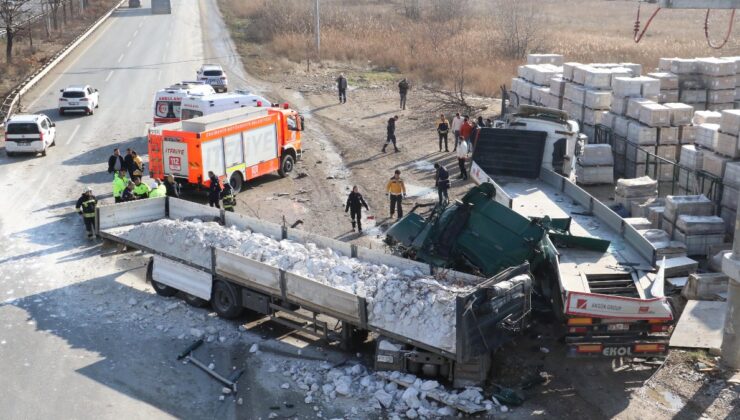 Eskişehir’de iki tır çarpıştı: 1 ölü, 1 yaralı