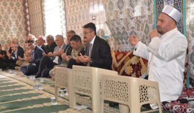 Hakkari’de PKK’nın 35 yıl önce katlettiği 28 sivil için mevlit okutuldu